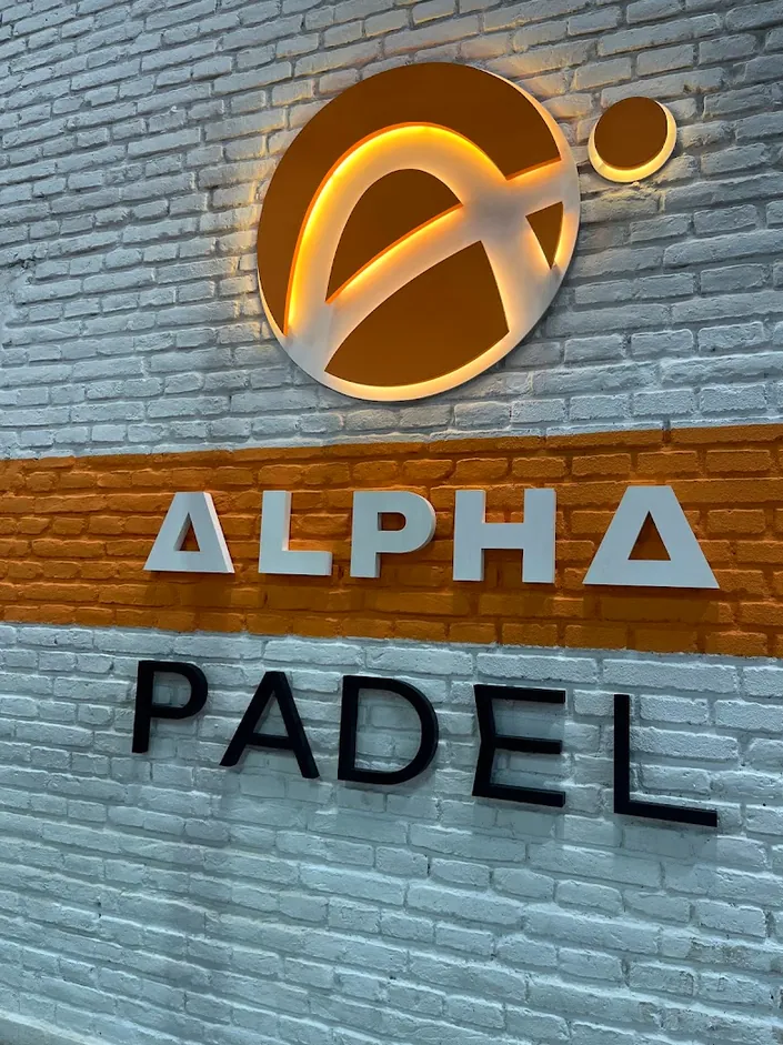 Alpha Padel