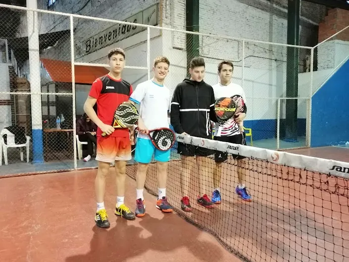 Ave Fenix Padel