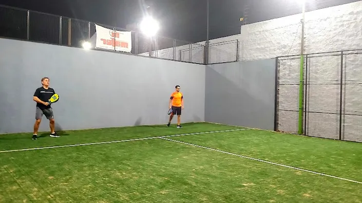 Padel Lomitas